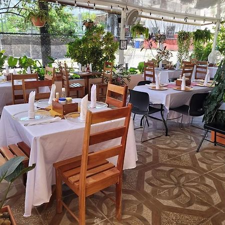 Saint Charles Inn, Belize Central America Punta Gorda Ngoại thất bức ảnh