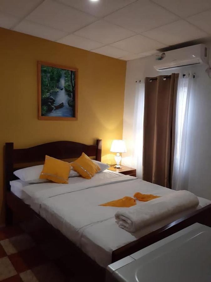 Saint Charles Inn, Belize Central America Punta Gorda Ngoại thất bức ảnh