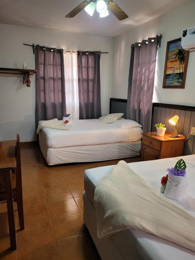 Saint Charles Inn, Belize Central America Punta Gorda Ngoại thất bức ảnh