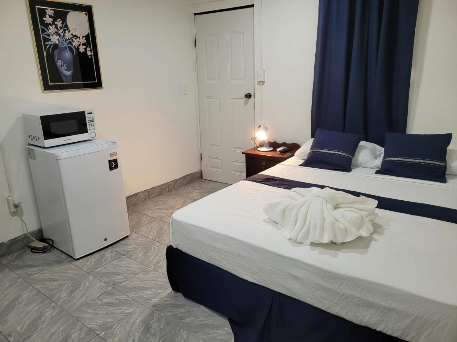 Saint Charles Inn, Belize Central America Punta Gorda Ngoại thất bức ảnh