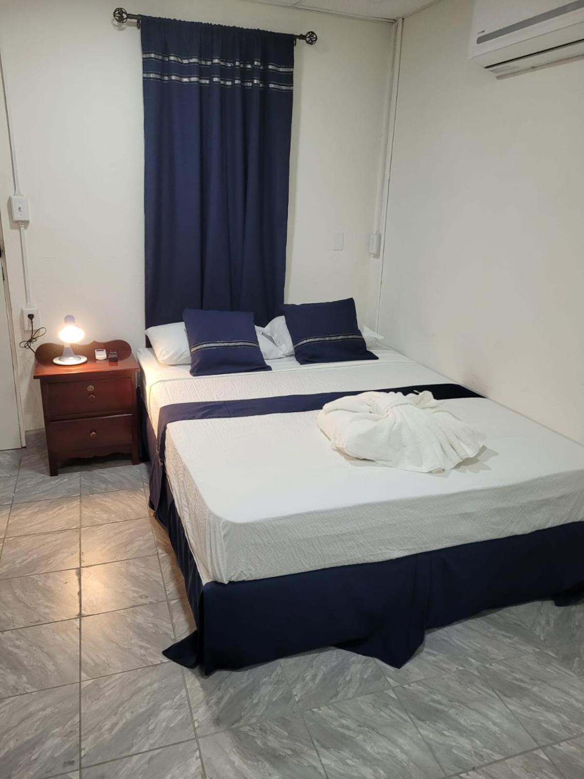 Saint Charles Inn, Belize Central America Punta Gorda Ngoại thất bức ảnh