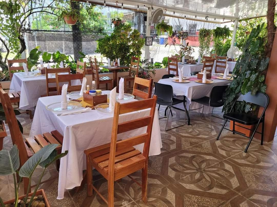 Saint Charles Inn, Belize Central America Punta Gorda Ngoại thất bức ảnh